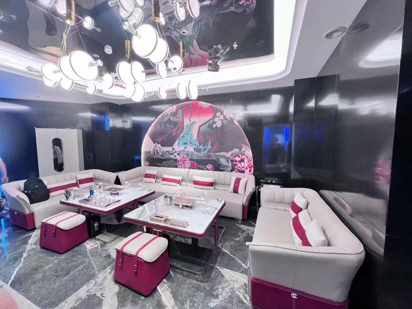 廊坊商务KTV一小时多少钱-文安县ktv预定